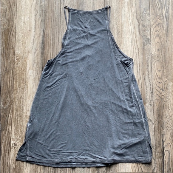 Gray Tank - Picture 4 of 4